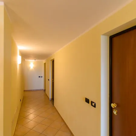 Zona Portici